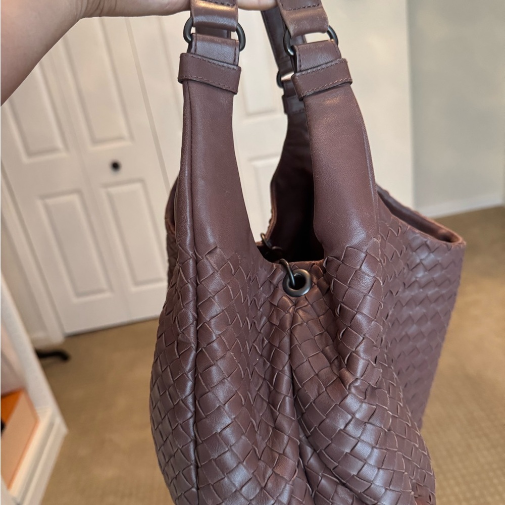 Bottega Vaneta Woven Leather Handbag - Picture 4 of 11